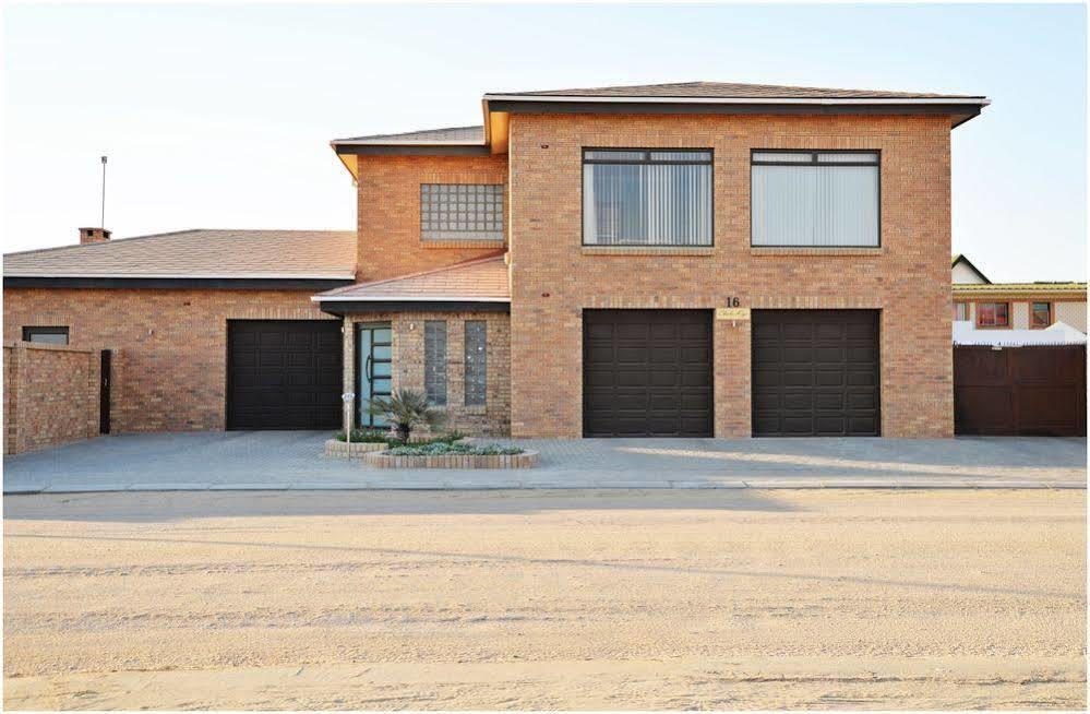 Chala-Kigi Apartments Swakopmund Exterior foto